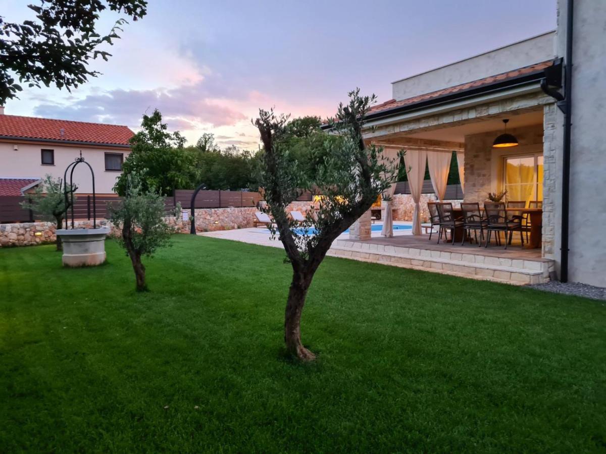 Villa Lulu Kamena Villa S Maslinikom Otok Krk Dobrinj Selo Gostinjac Крк Экстерьер фото