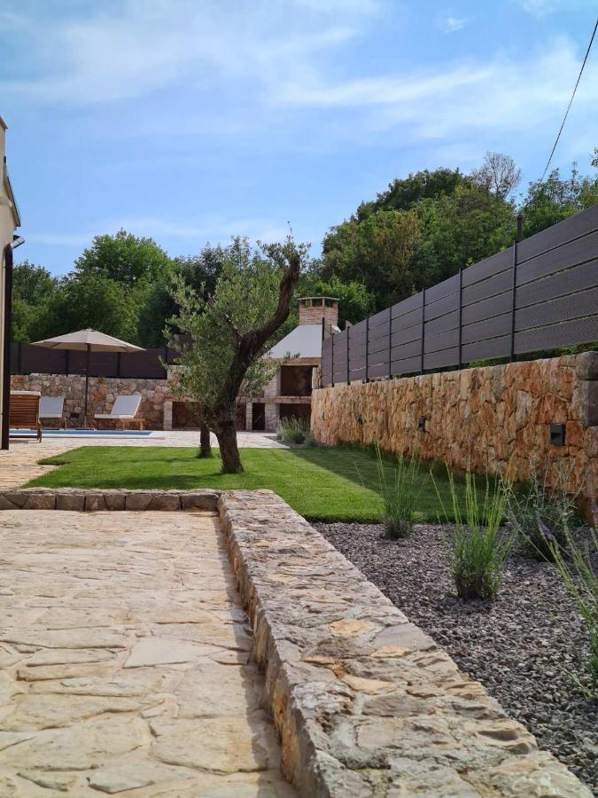 Villa Lulu Kamena Villa S Maslinikom Otok Krk Dobrinj Selo Gostinjac Крк Экстерьер фото