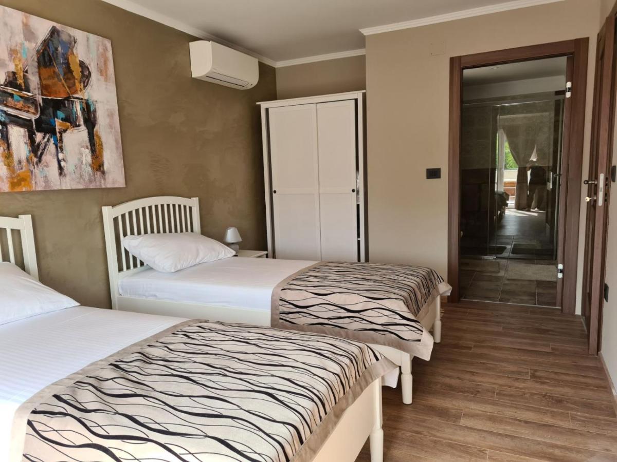 Villa Lulu Kamena Villa S Maslinikom Otok Krk Dobrinj Selo Gostinjac Крк Экстерьер фото